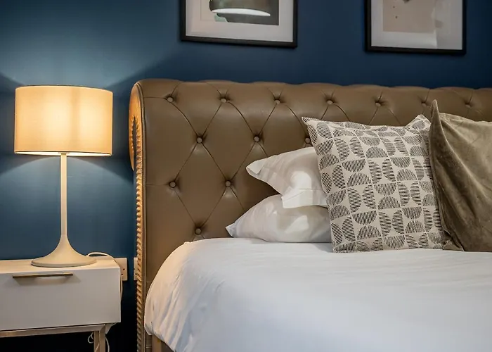 The Falcon Tap 아파트