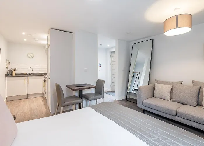 The Falcon Tap 아파트 *