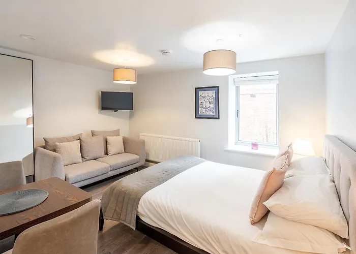 아파트 The Falcon Tap