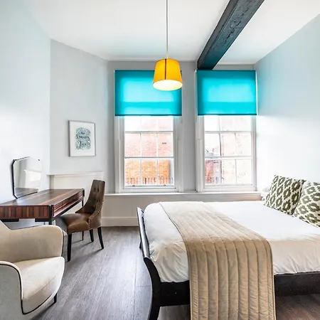 The Falcon Tap Apartment York